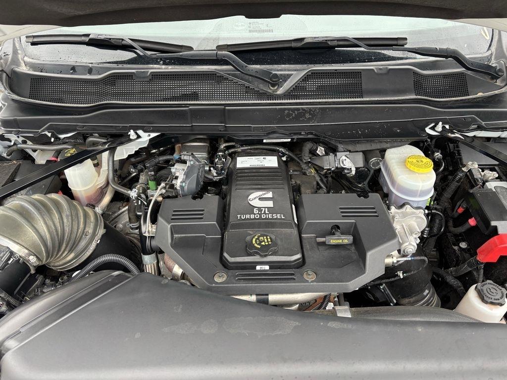 RAM 3500 Tradesman Crew Cab 4WD 2024