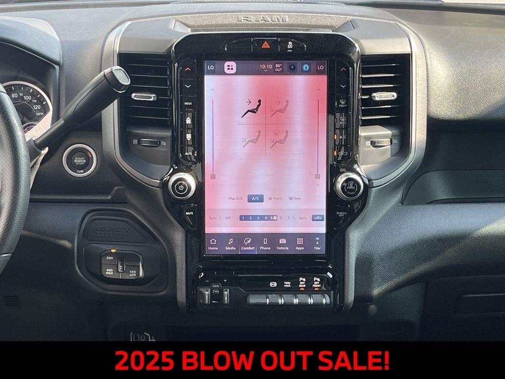 RAM 2500 Tradesman Crew Cab 4WD 2025