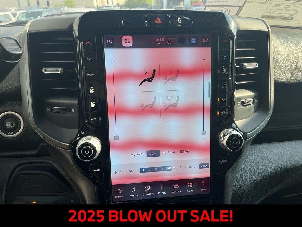 RAM 2500 Tradesman Crew Cab 4WD 2025