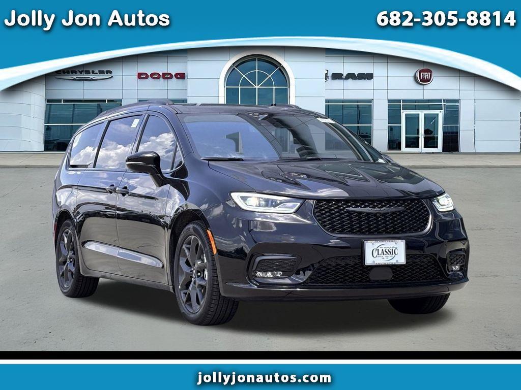 Chrysler Pacifica Limited 2025