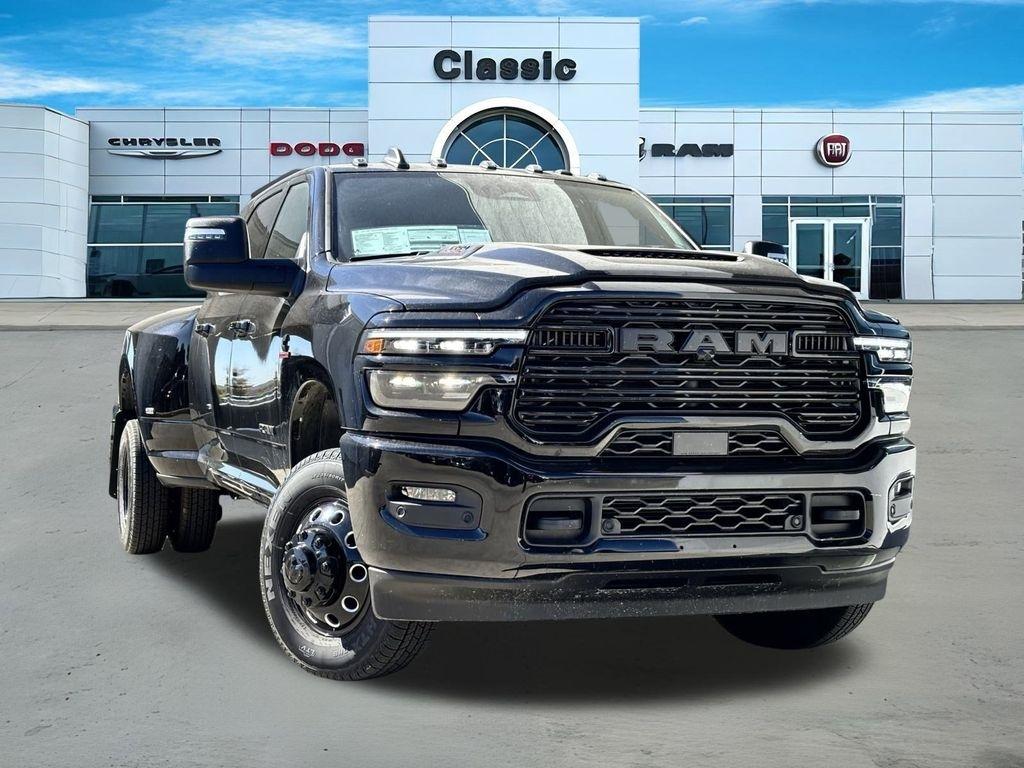 RAM 3500 Laramie Mega Cab 4WD DRW 2025