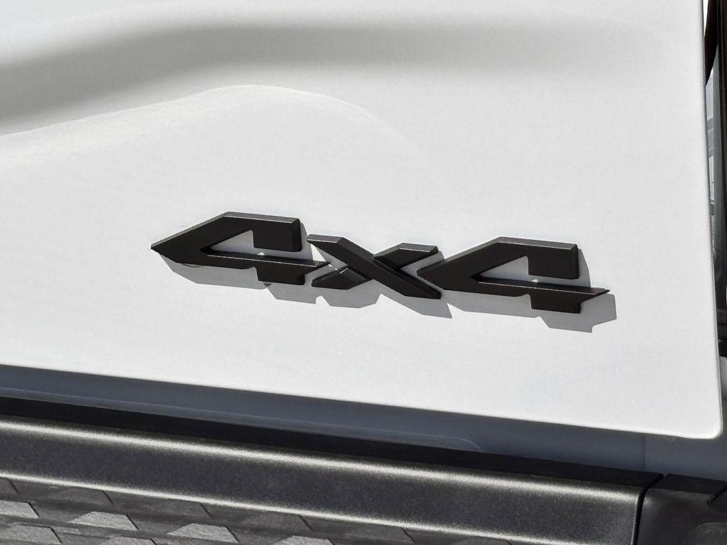 RAM 2500 Tradesman Crew Cab SWB 4WD 2025