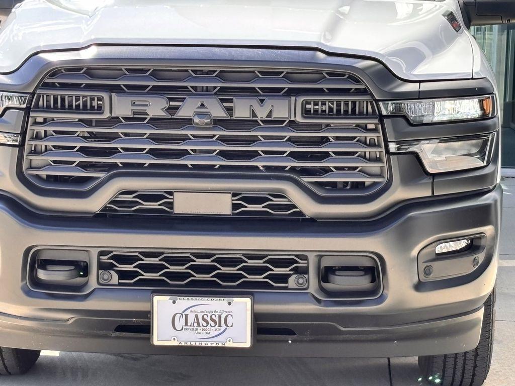 RAM 2500 Tradesman Crew Cab SWB 4WD 2025