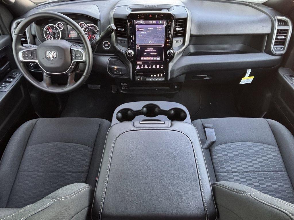 RAM 2500 Tradesman Crew Cab SWB 4WD 2025