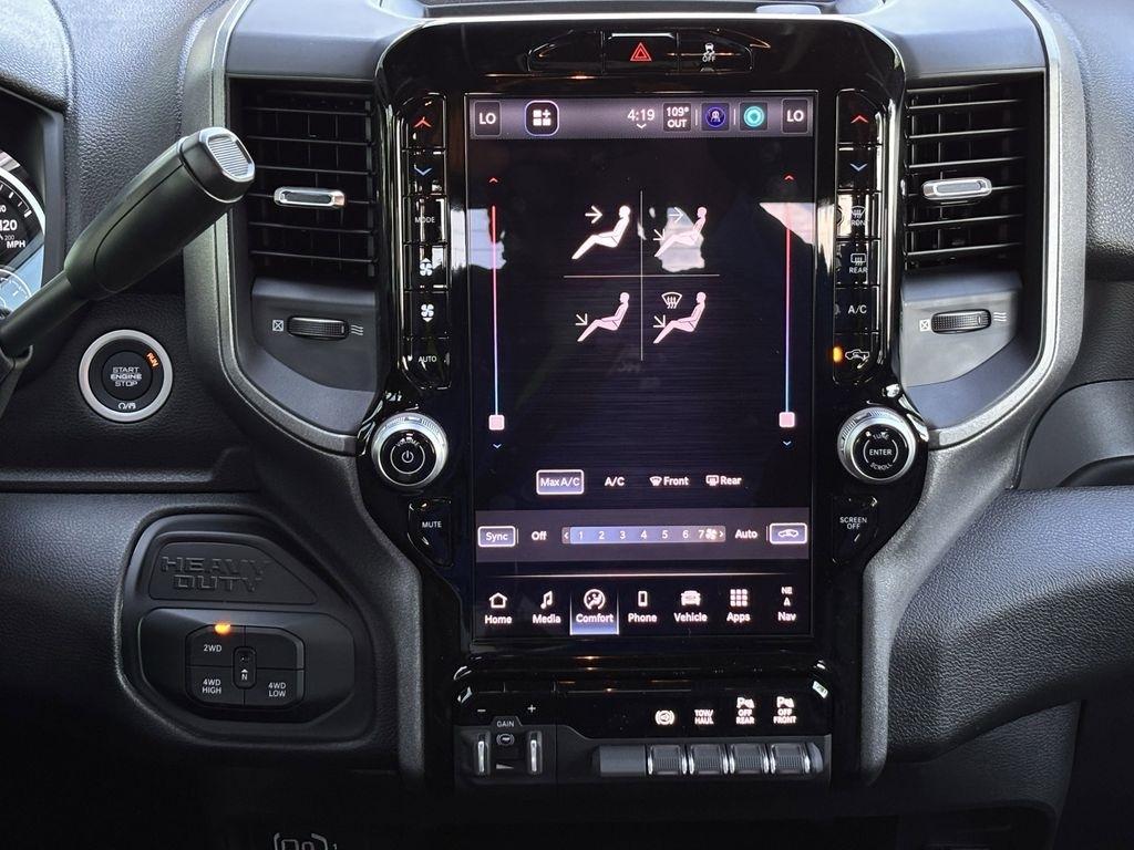 RAM 2500 Tradesman Crew Cab SWB 4WD 2025