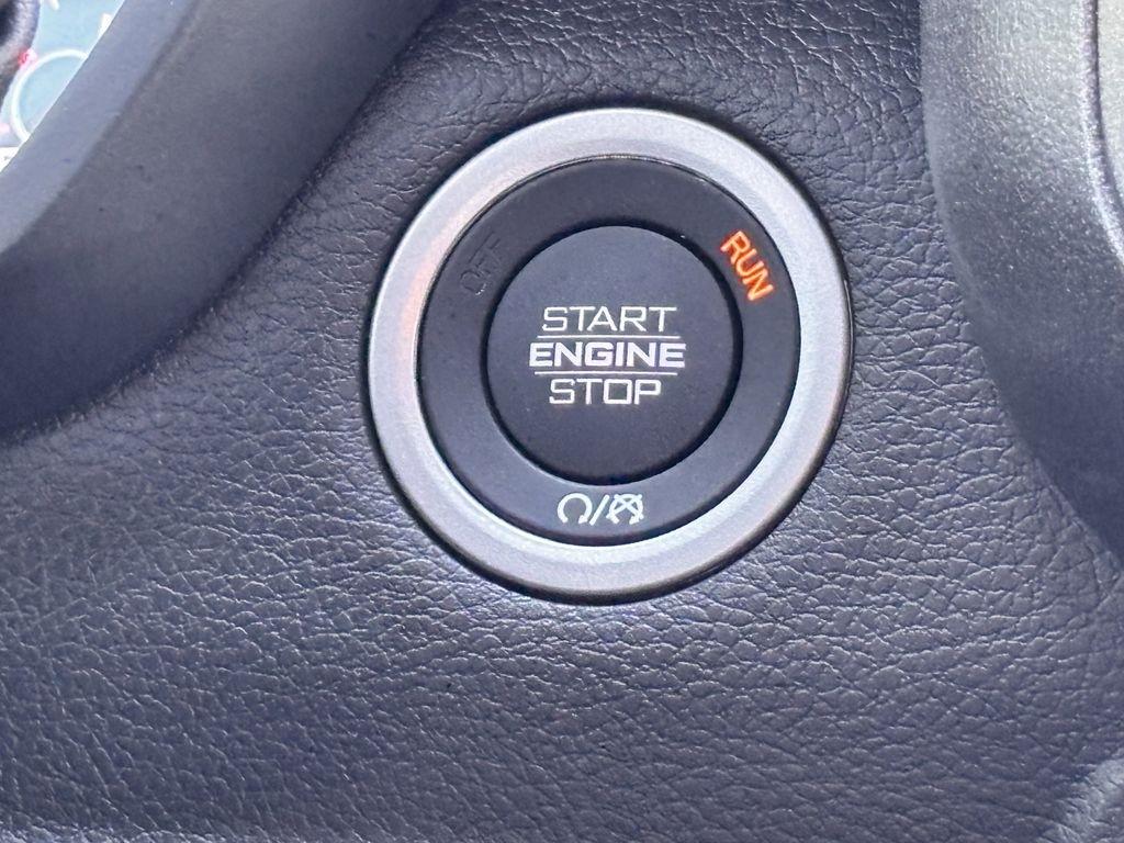 RAM 2500 Tradesman Crew Cab SWB 4WD 2025