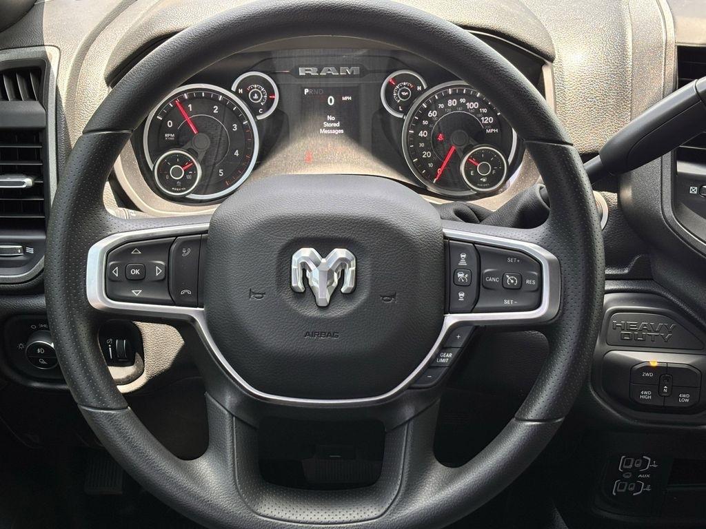 RAM 2500 Tradesman Crew Cab SWB 4WD 2025