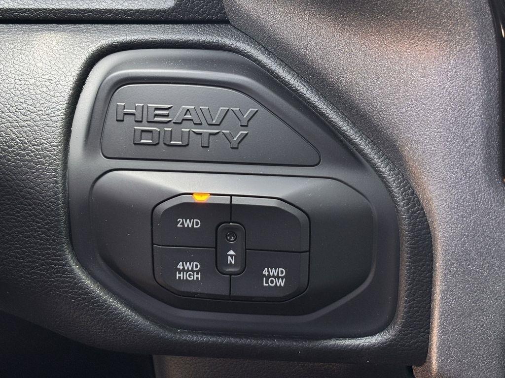 RAM 2500 Tradesman Crew Cab SWB 4WD 2025