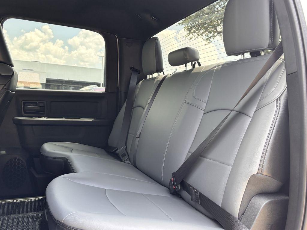 RAM 2500 Tradesman Crew Cab SWB 4WD 2025