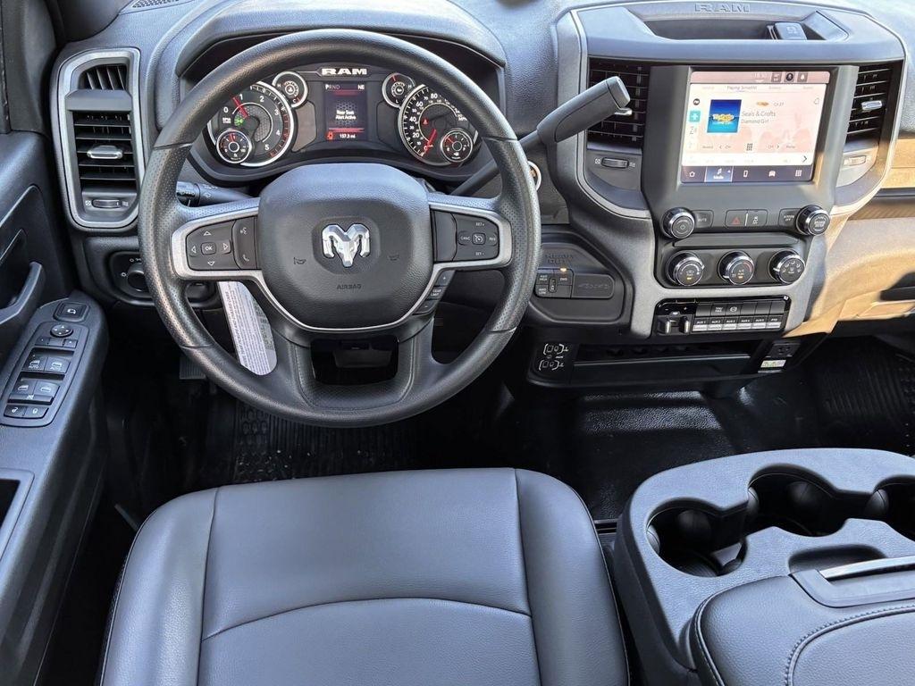 RAM 5500 Crew Cab SWB 4WD DRW 2024