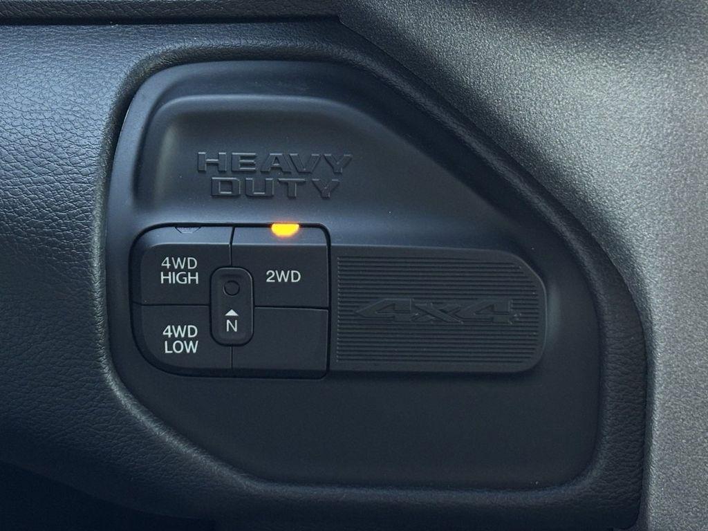 RAM 5500 Crew Cab SWB 4WD DRW 2024