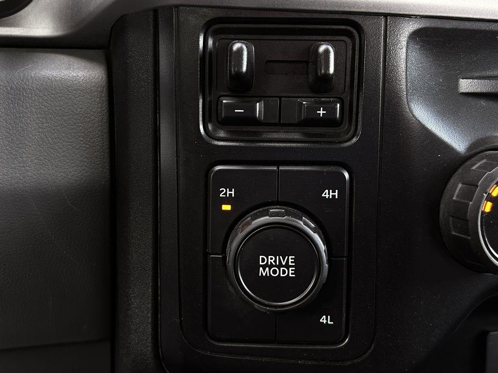 Ford F-250 SD XLT Crew Cab 4WD 2024