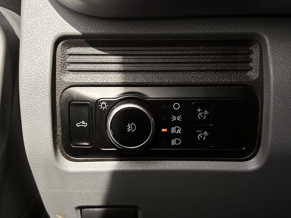 Ford F-250 SD XLT Crew Cab 4WD 2024