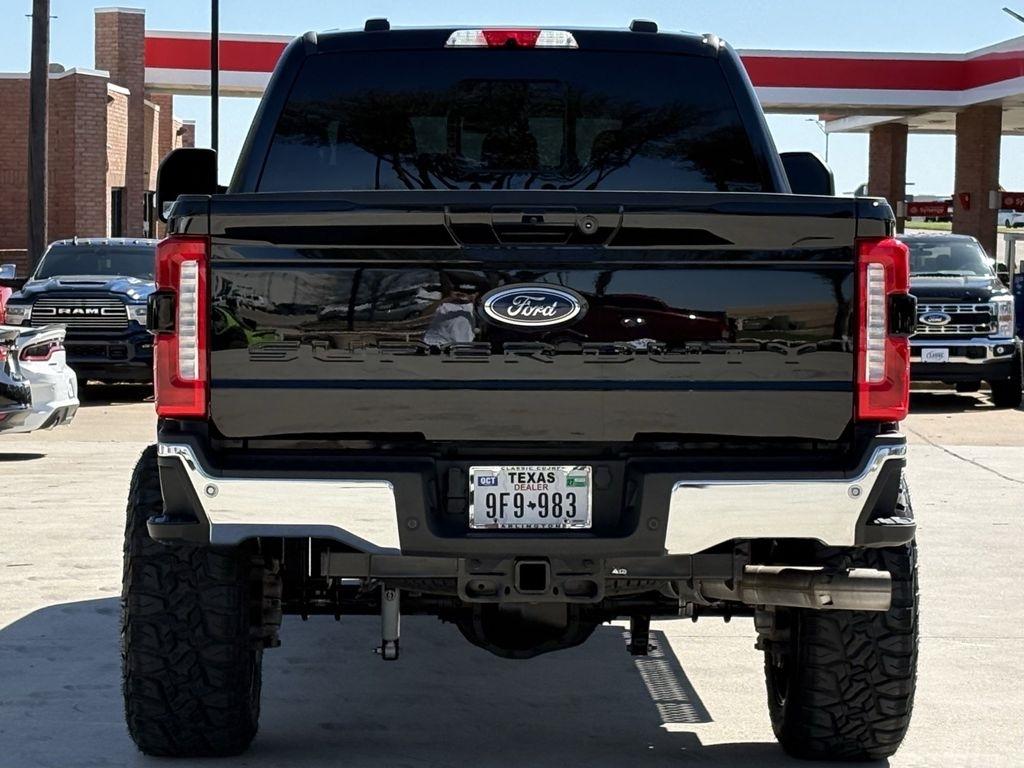 Ford F-250 SD Lariat Crew Cab 4WD 2024