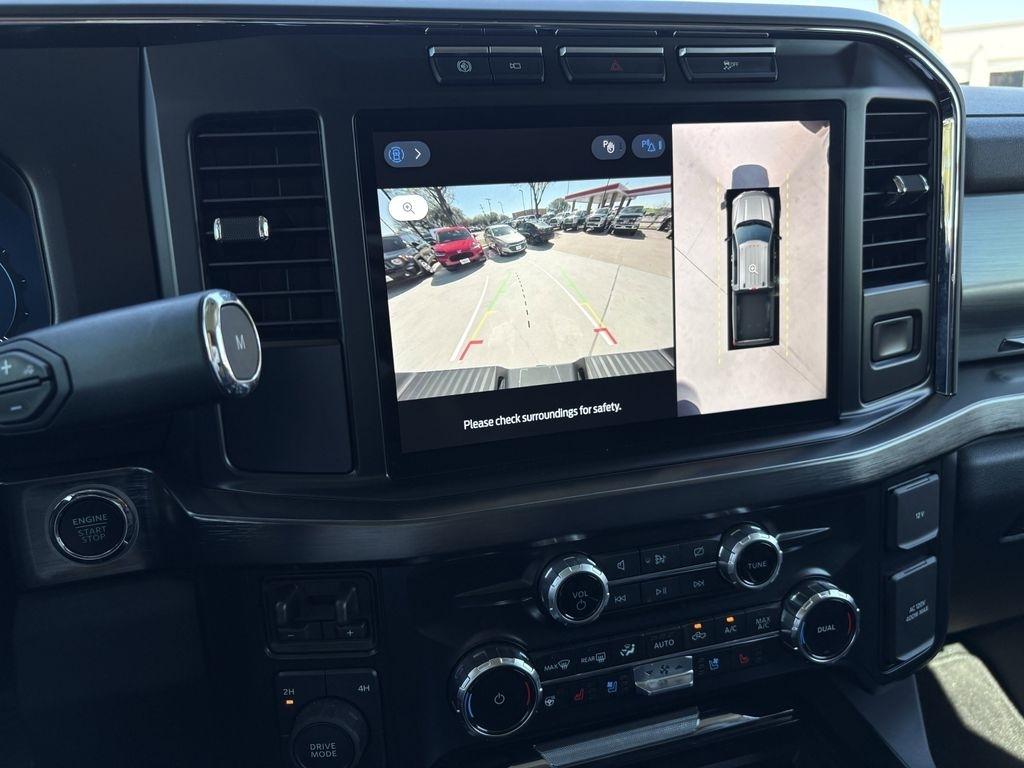 Ford F-250 SD Lariat Crew Cab 4WD 2024