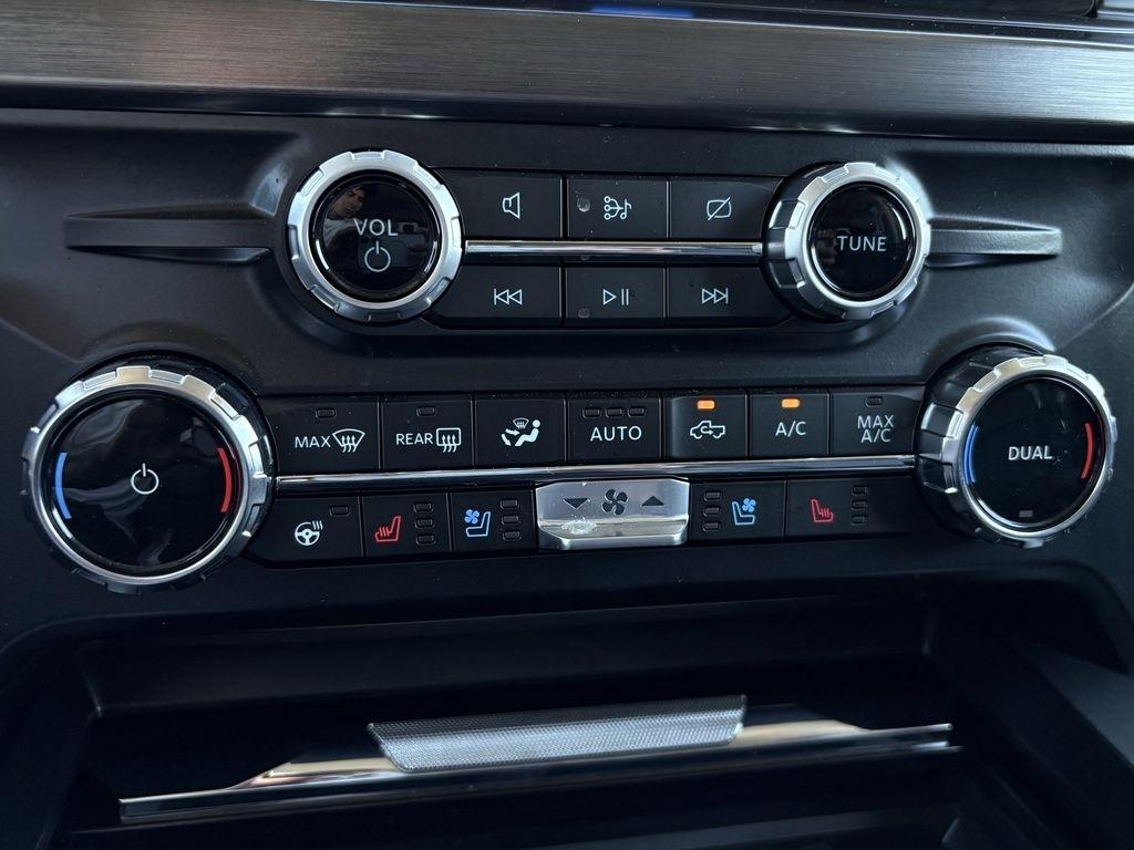 Ford F-250 SD Lariat Crew Cab 4WD 2024