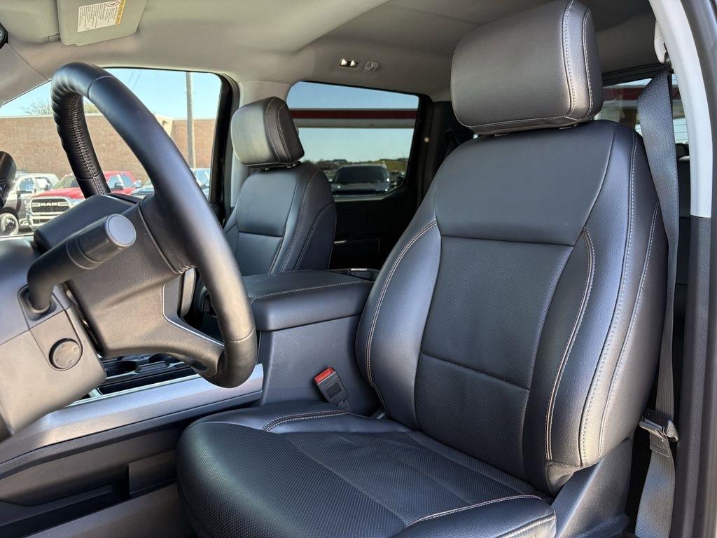 Ford F-250 SD Lariat Crew Cab 4WD 2024