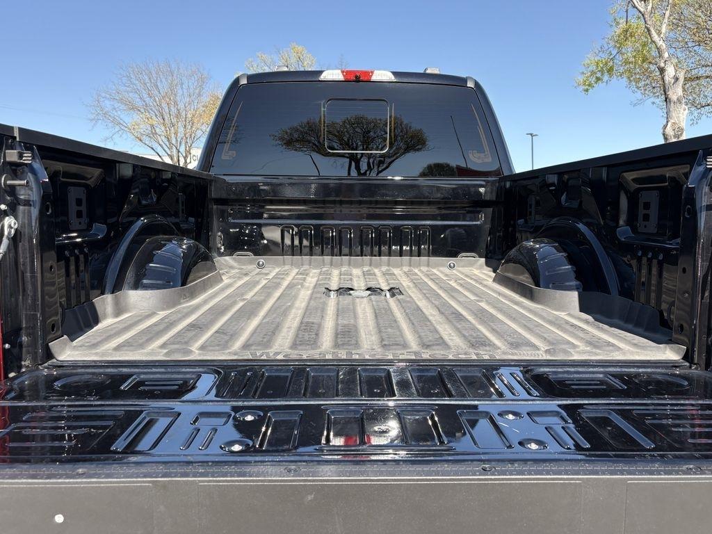 Ford F-250 SD Lariat Crew Cab 4WD 2024