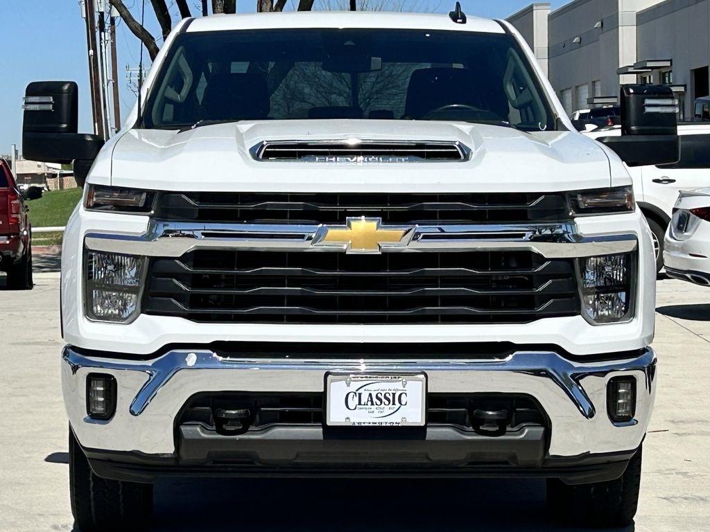 Chevrolet Silverado 2500HD LT Crew Cab Long Box 4WD 2025