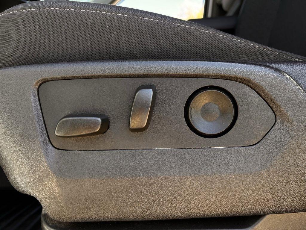 Chevrolet Silverado 2500HD LT Crew Cab Long Box 4WD 2025