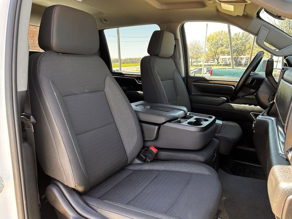 Chevrolet Silverado 2500HD LT Crew Cab Long Box 4WD 2025