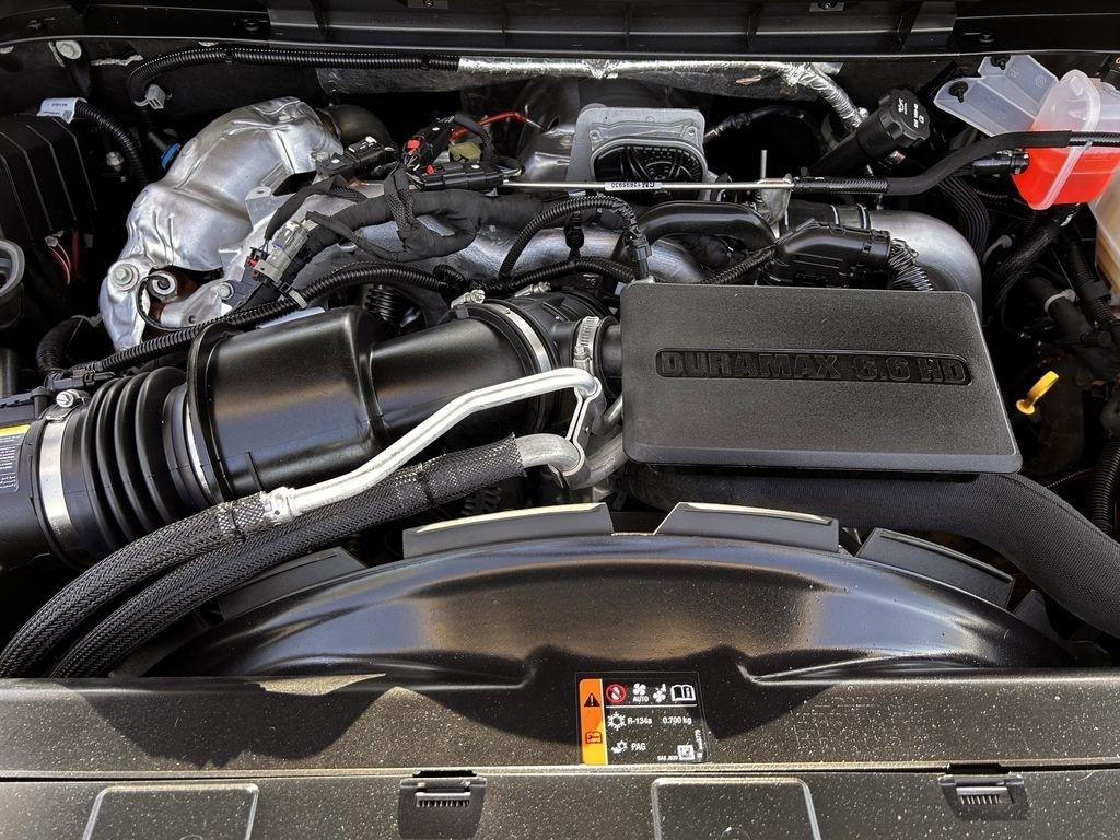 Chevrolet Silverado 2500HD LT Crew Cab Long Box 4WD 2025