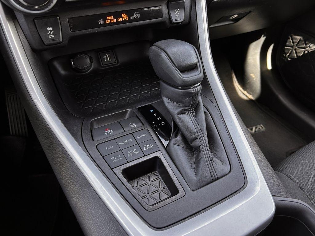 Toyota RAV4 XLE AWD 2024