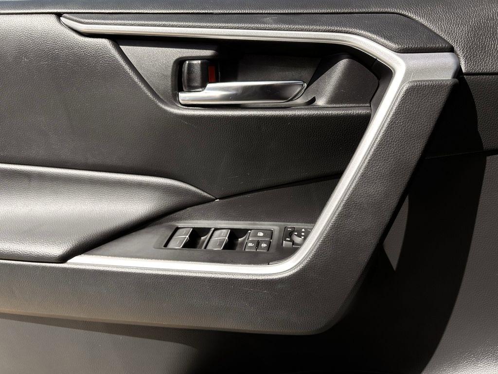 Toyota RAV4 XLE AWD 2024