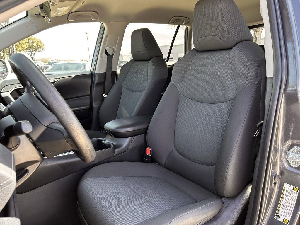 Toyota RAV4 XLE AWD 2024