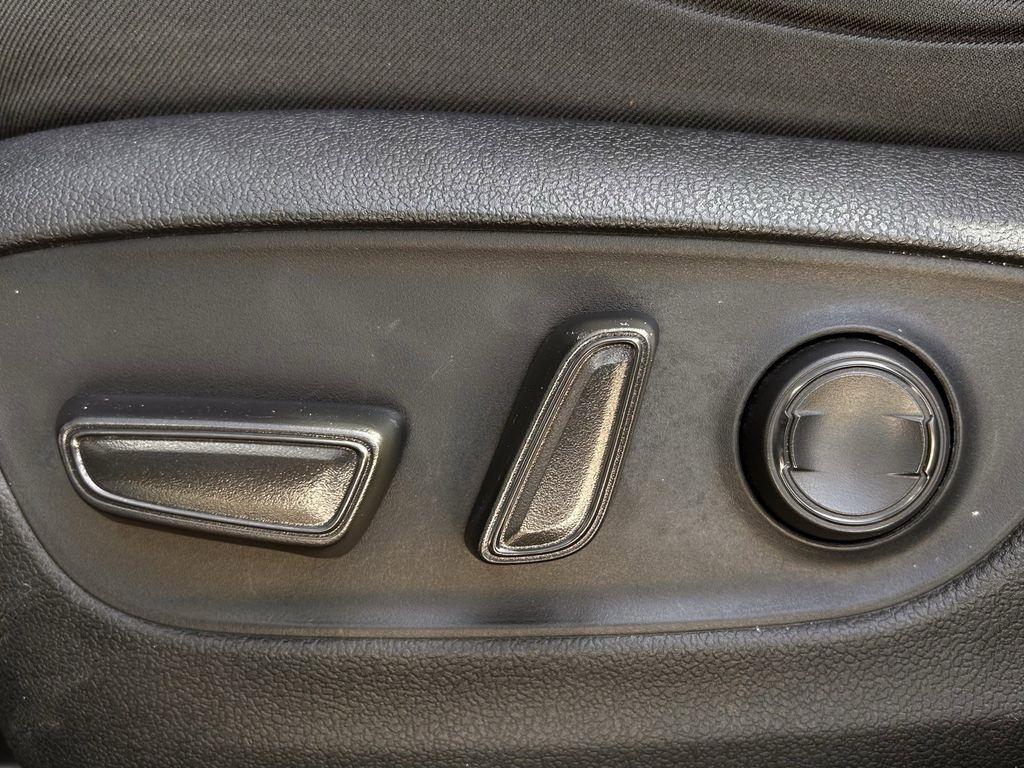 Toyota RAV4 XLE AWD 2024