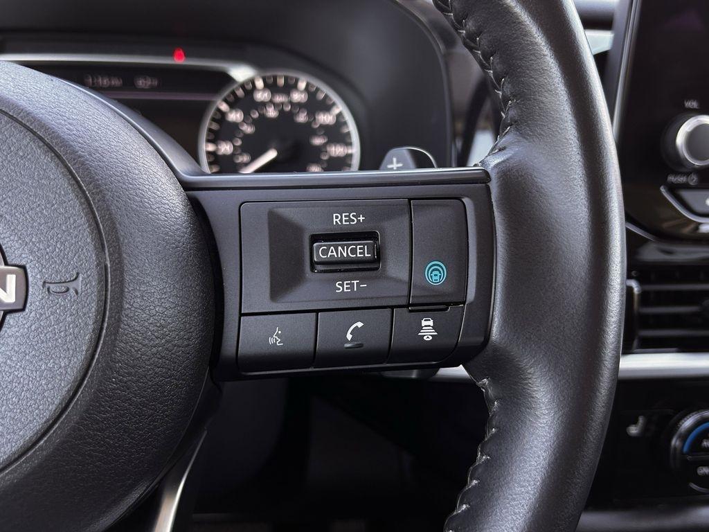 Nissan Pathfinder SV 2024