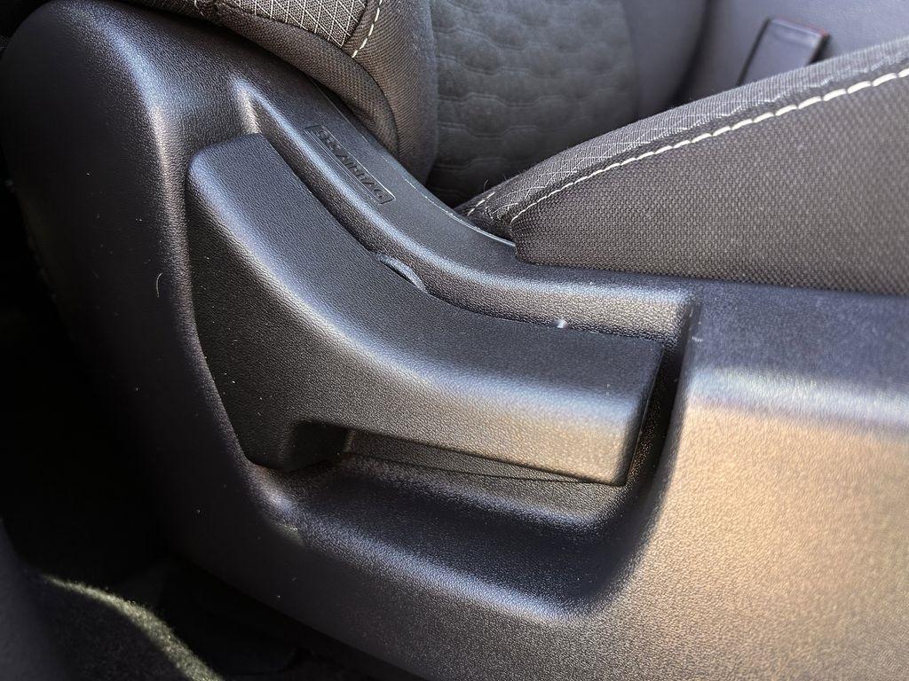 Nissan Pathfinder SV 2024