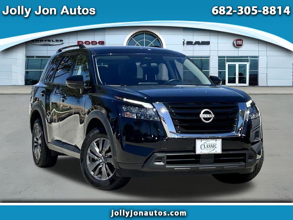 Nissan Pathfinder SV 2024