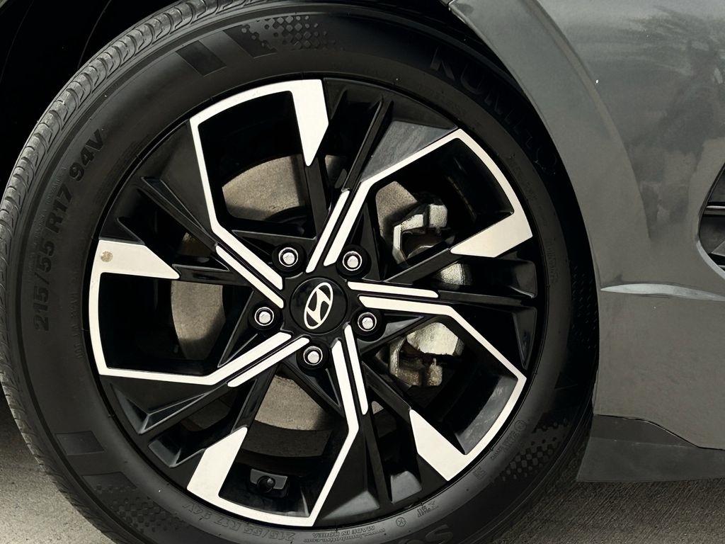 Hyundai Sonata SEL 2025