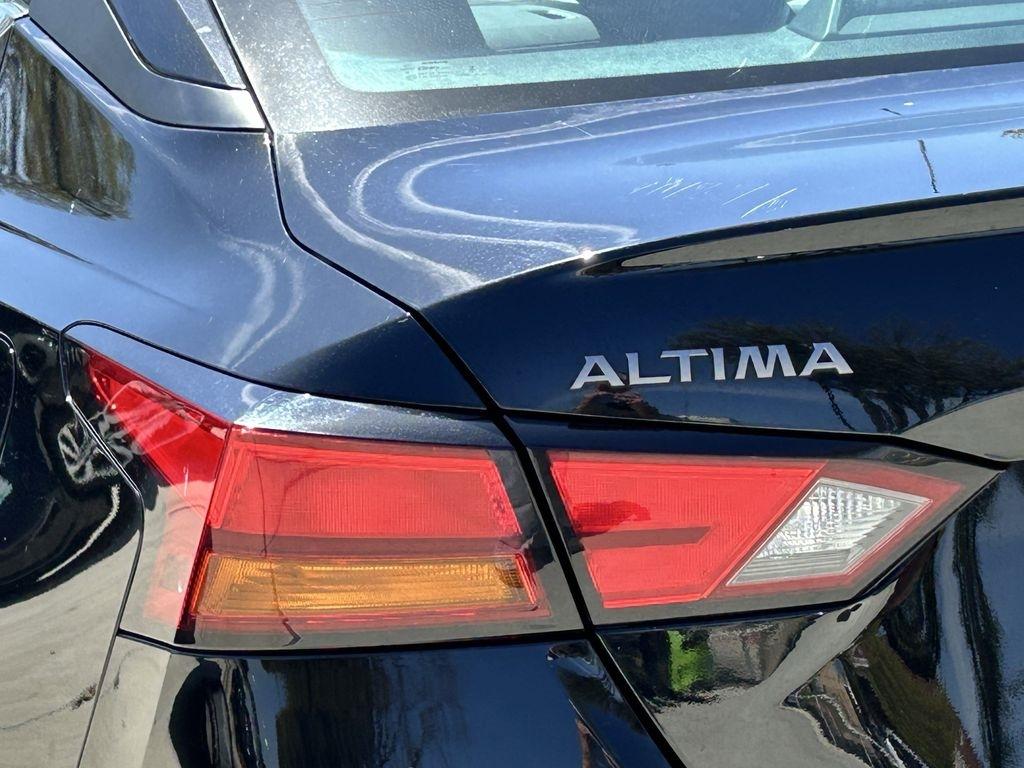 Nissan Altima 2.5 SV 2024