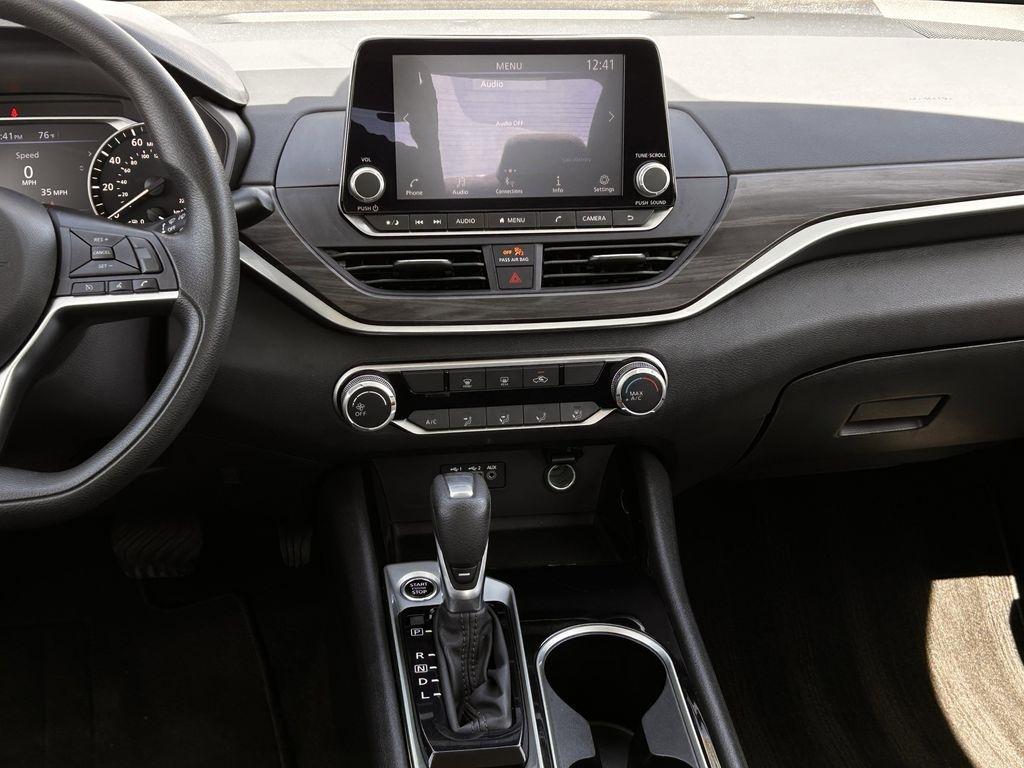 Nissan Altima 2.5 SV 2024