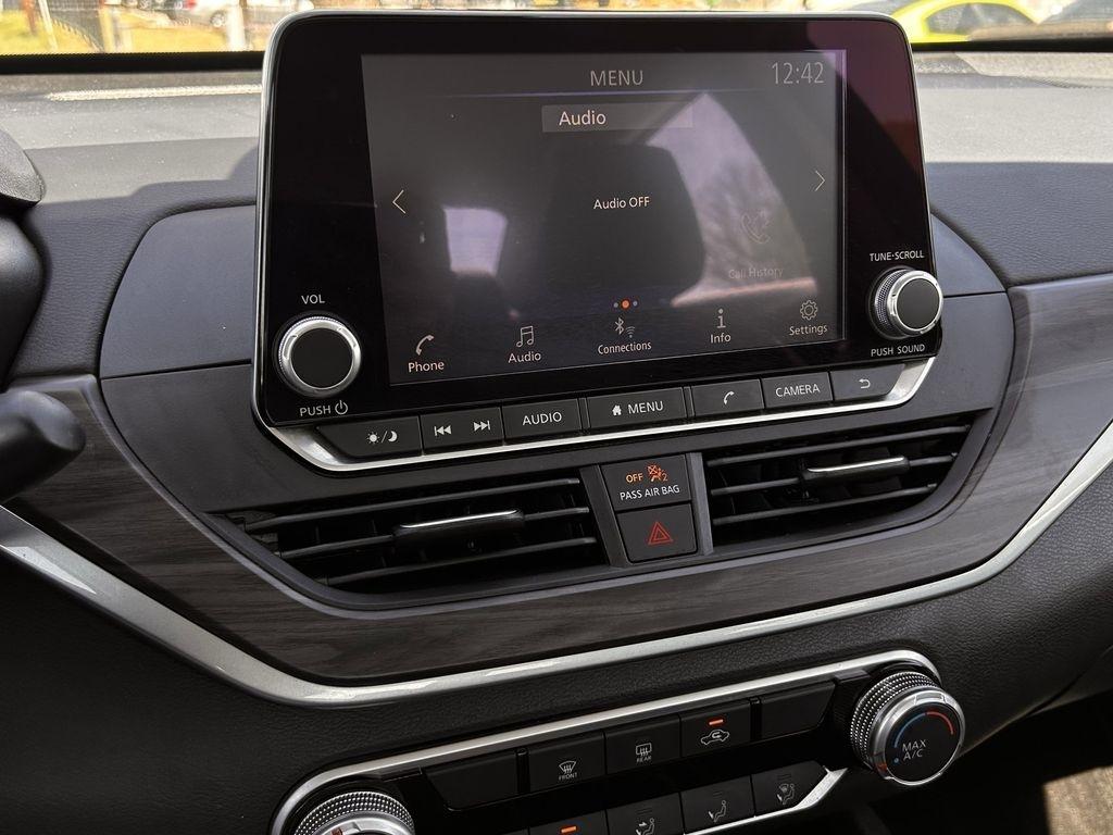 Nissan Altima 2.5 SV 2024