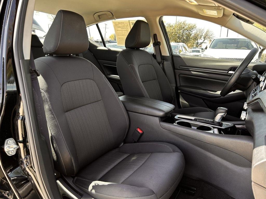 Nissan Altima 2.5 SV 2024