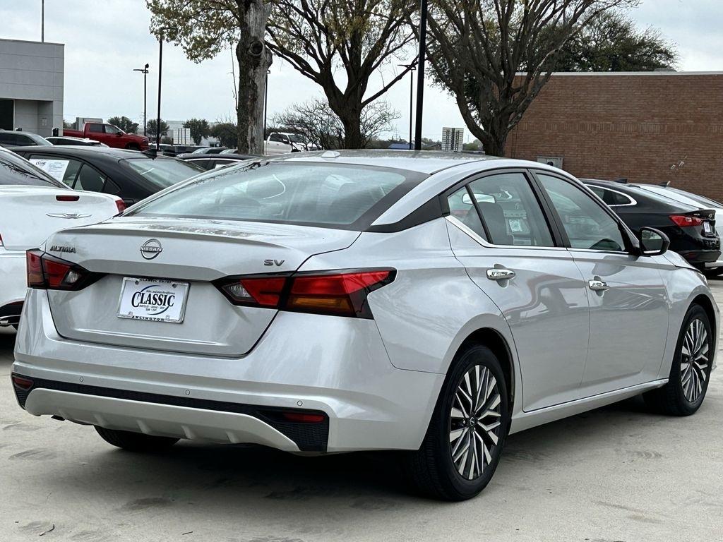 Nissan Altima 2.5 SV 2024