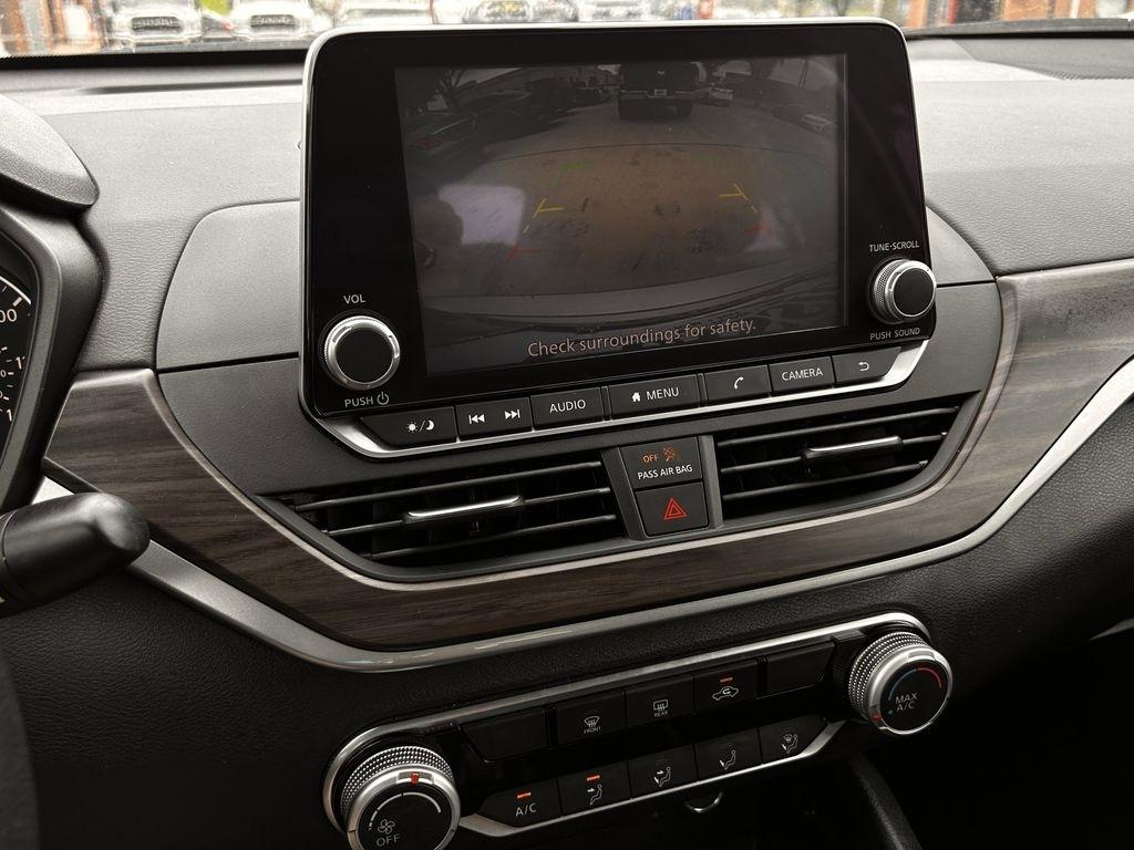 Nissan Altima 2.5 SV 2024