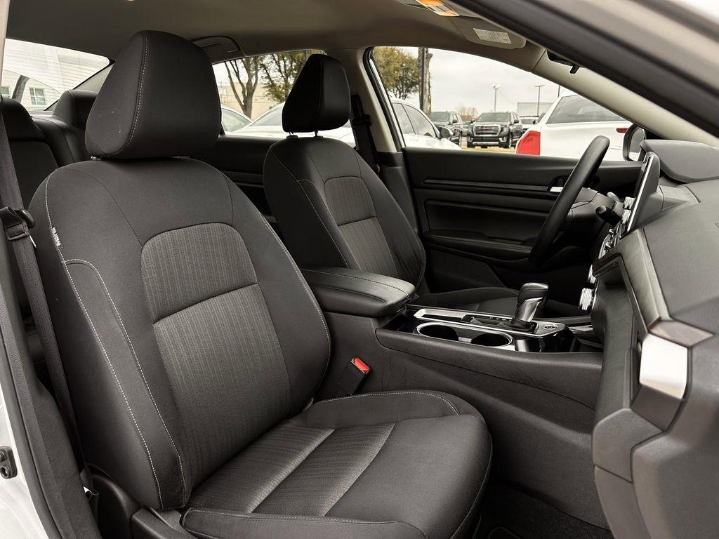 Nissan Altima 2.5 SV 2024