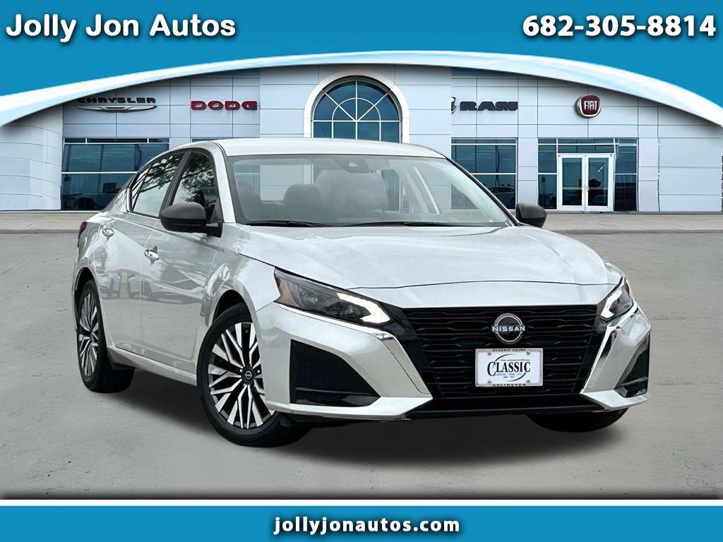 Nissan Altima 2.5 SV 2024