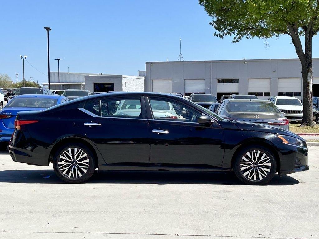 Nissan Altima 2.5 SV 2025