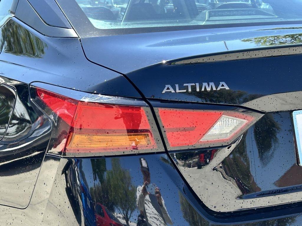 Nissan Altima 2.5 SV 2025