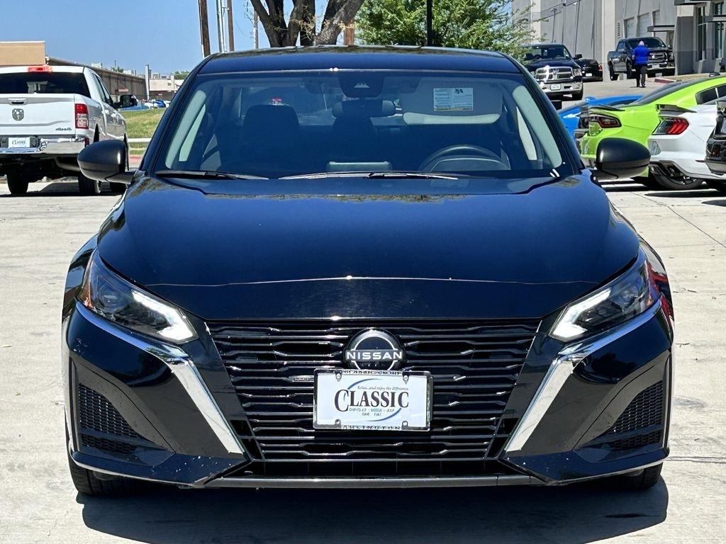 Nissan Altima 2.5 SV 2025