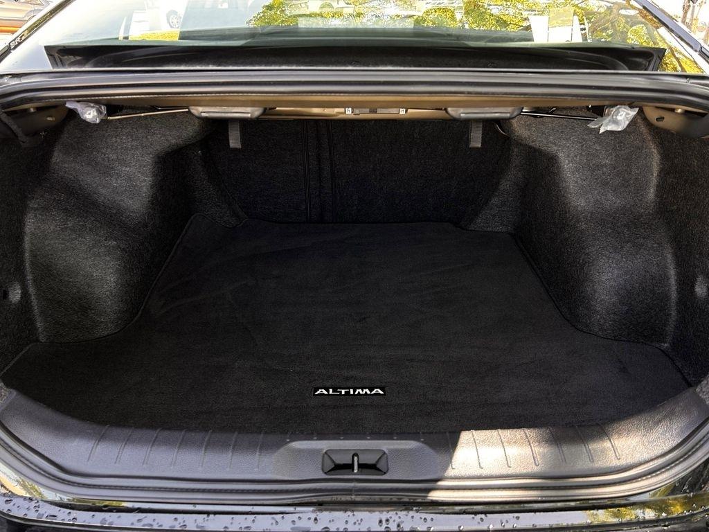 Nissan Altima 2.5 SV 2025