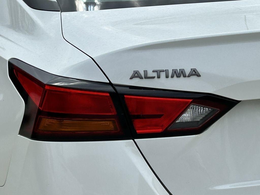 Nissan Altima 2.5 SV 2024