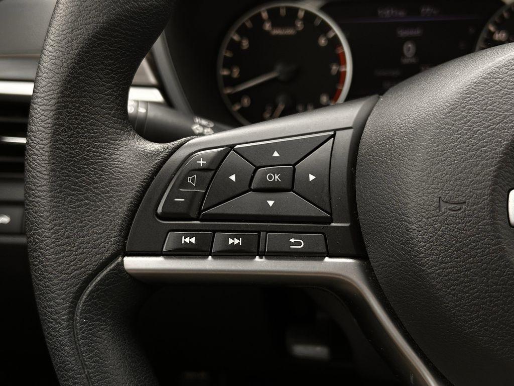 Nissan Altima 2.5 SV 2024