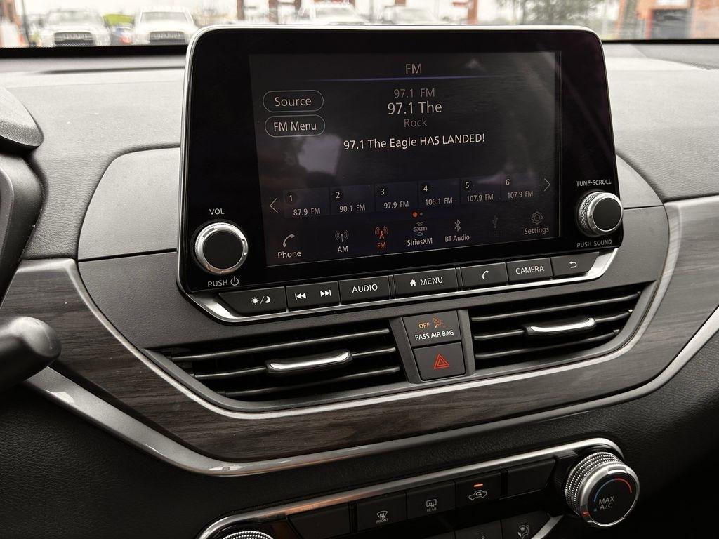 Nissan Altima 2.5 SV 2024