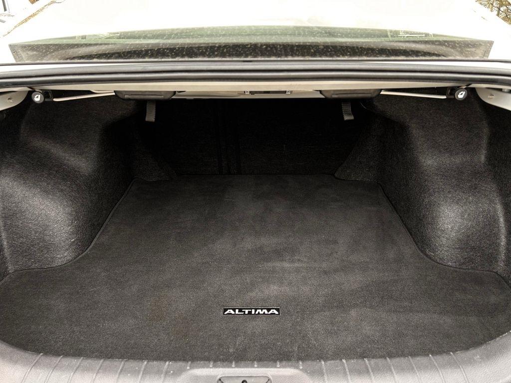 Nissan Altima 2.5 SV 2024